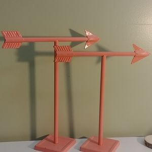 2 coral jewerly hanging arrows